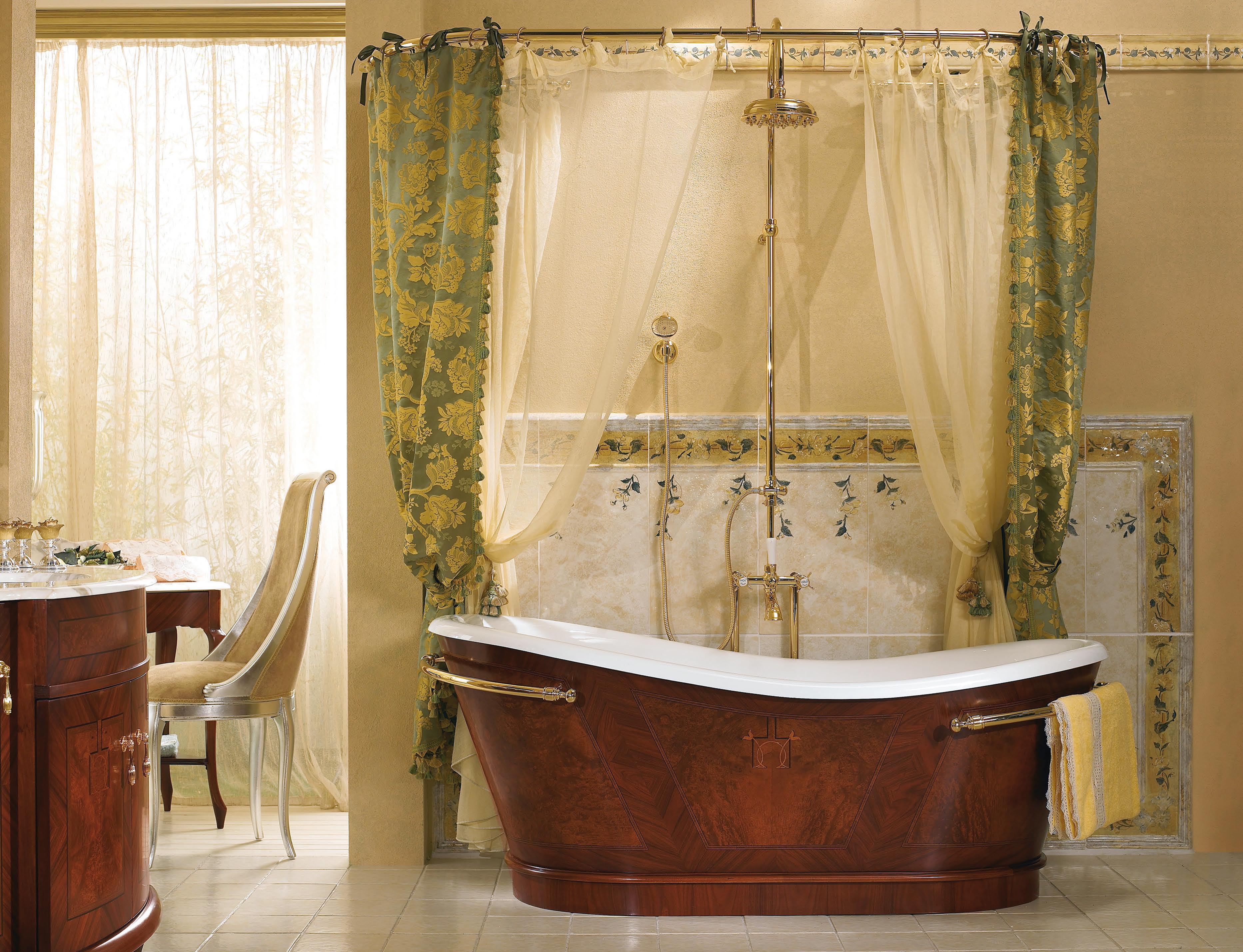 Ванные итальянские купить. Ванна Lineatre. Lineatre штора для ванной. Шторка для отдельностоящей ванны. Штора для ванны в классическом стиле.